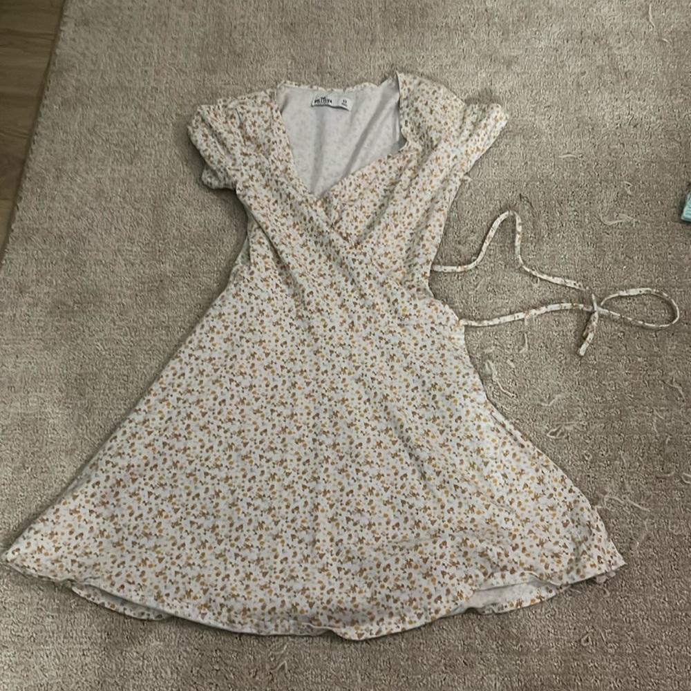 Floral Hollister dress